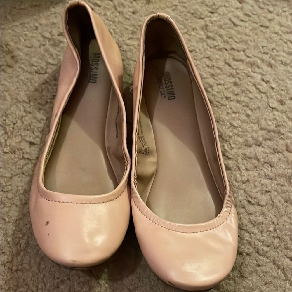 Mossimo Supply Co Pink Flats & Loafers with Rounded Toe and Minimalist Design